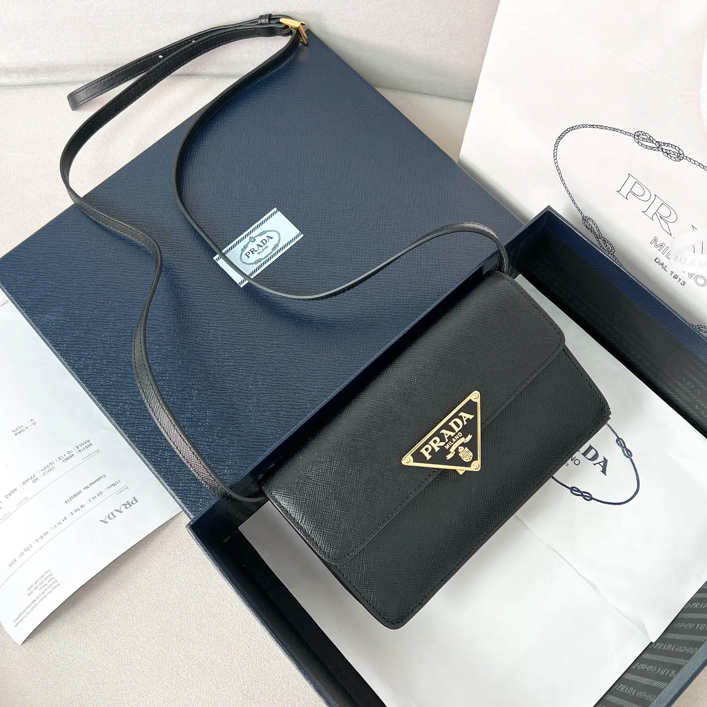普拉达徽标翻盖迷你包 1BD386 24.5x18.5x11cm
