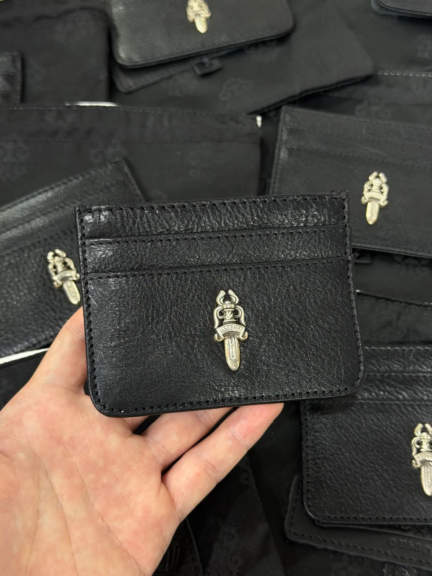 Chrome Hearts 银色匕首卷轴黑色卡包 925