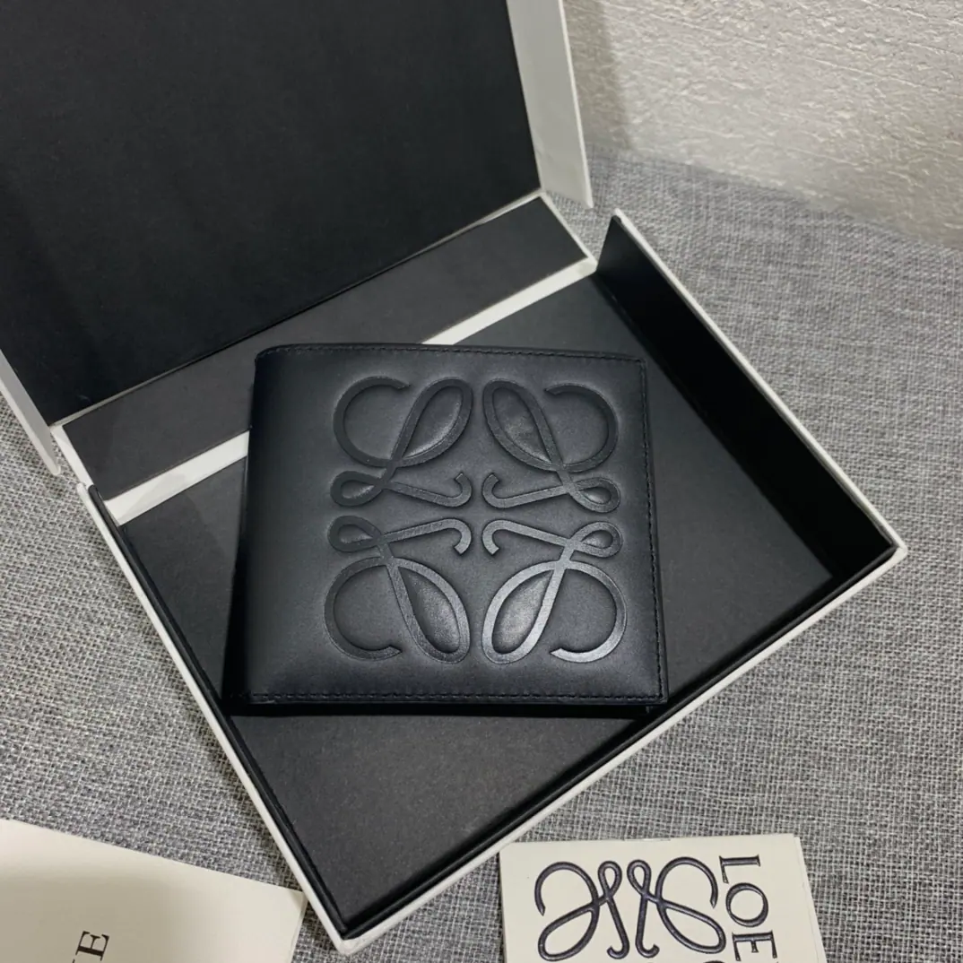 Loewe 品牌双折钱包