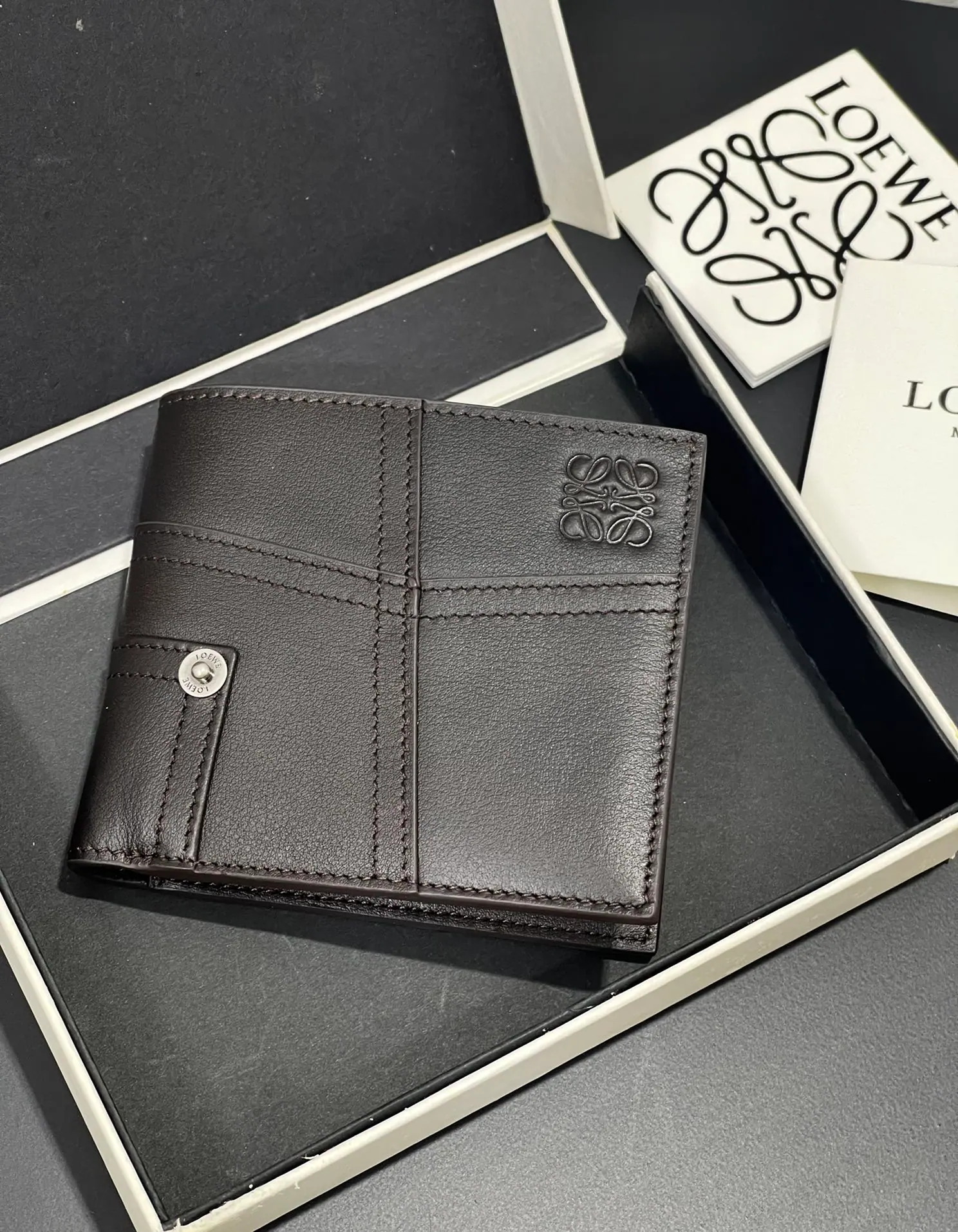 Loewe Panta 双折钱包