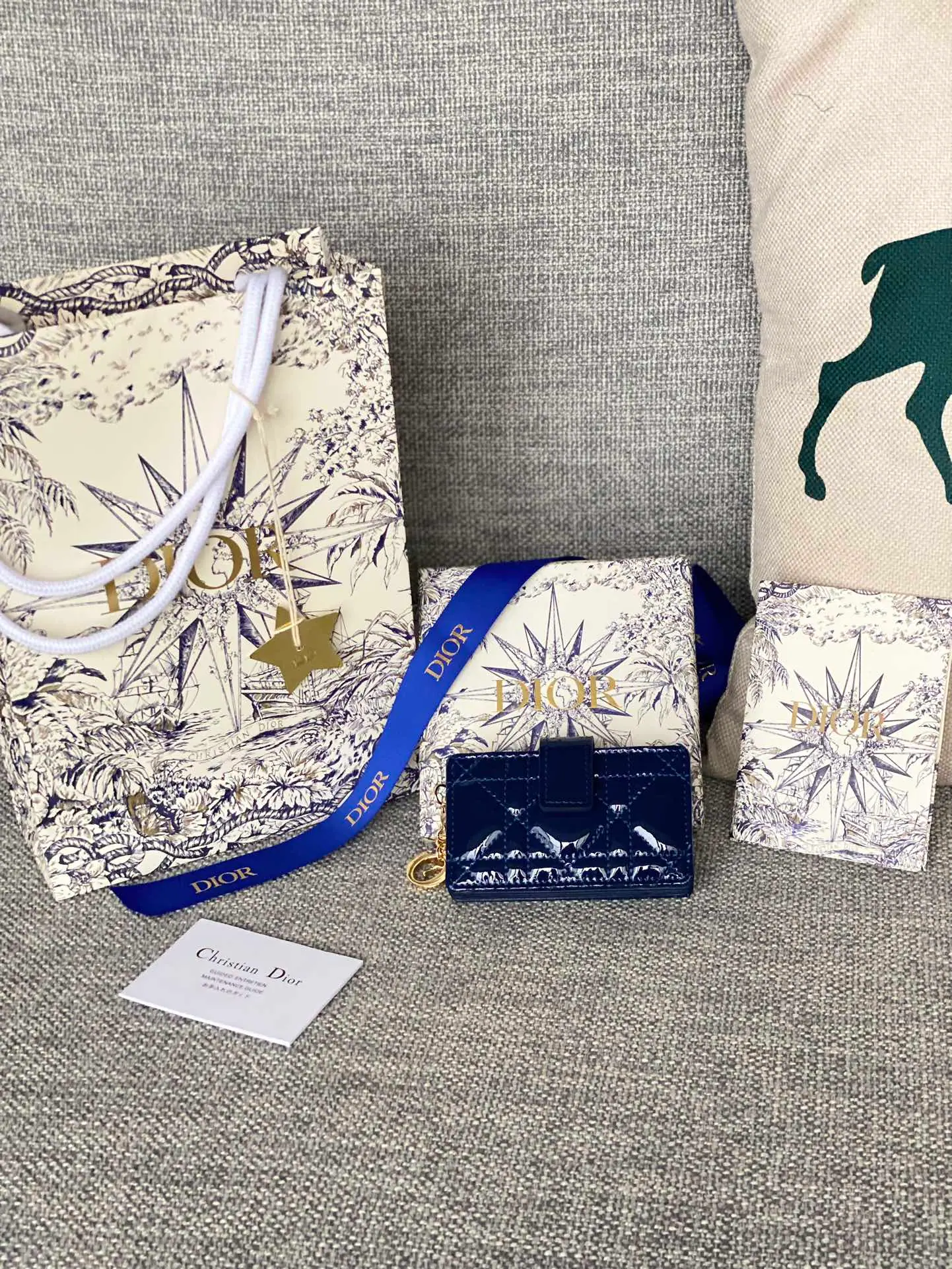 Lady Dior Jasmine 卡包