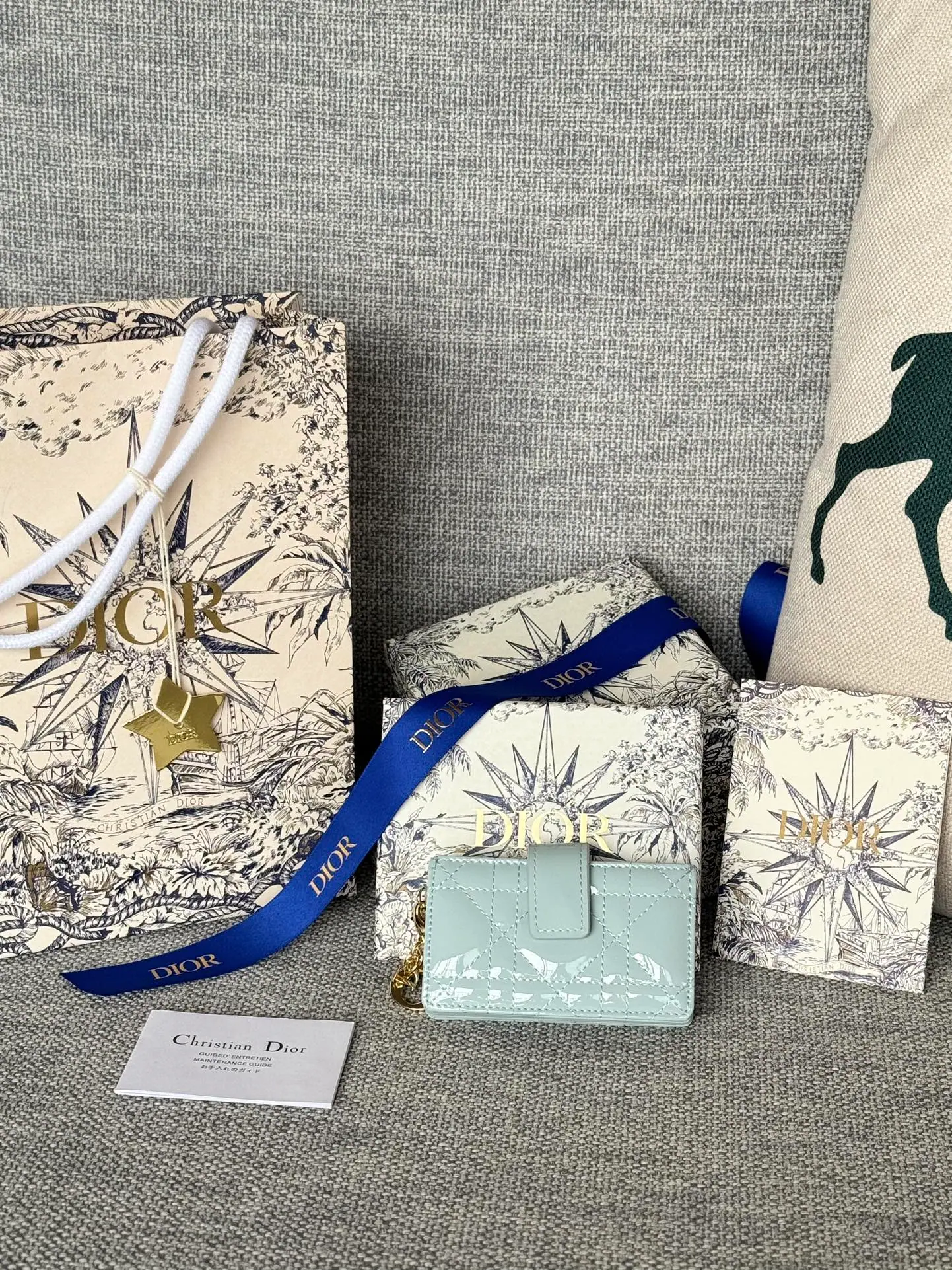 Lady Dior Jasmine 卡包