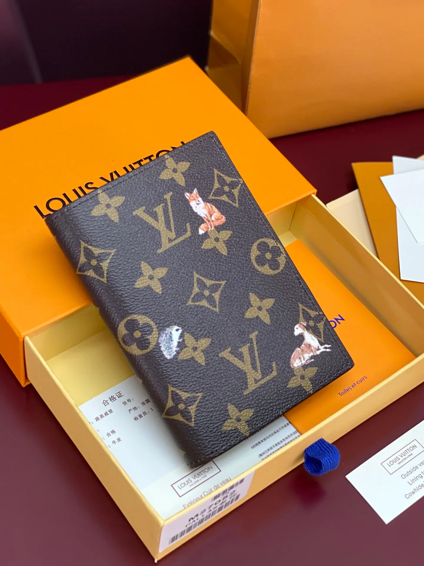 路易威登 男士护照套 Monogram M27023