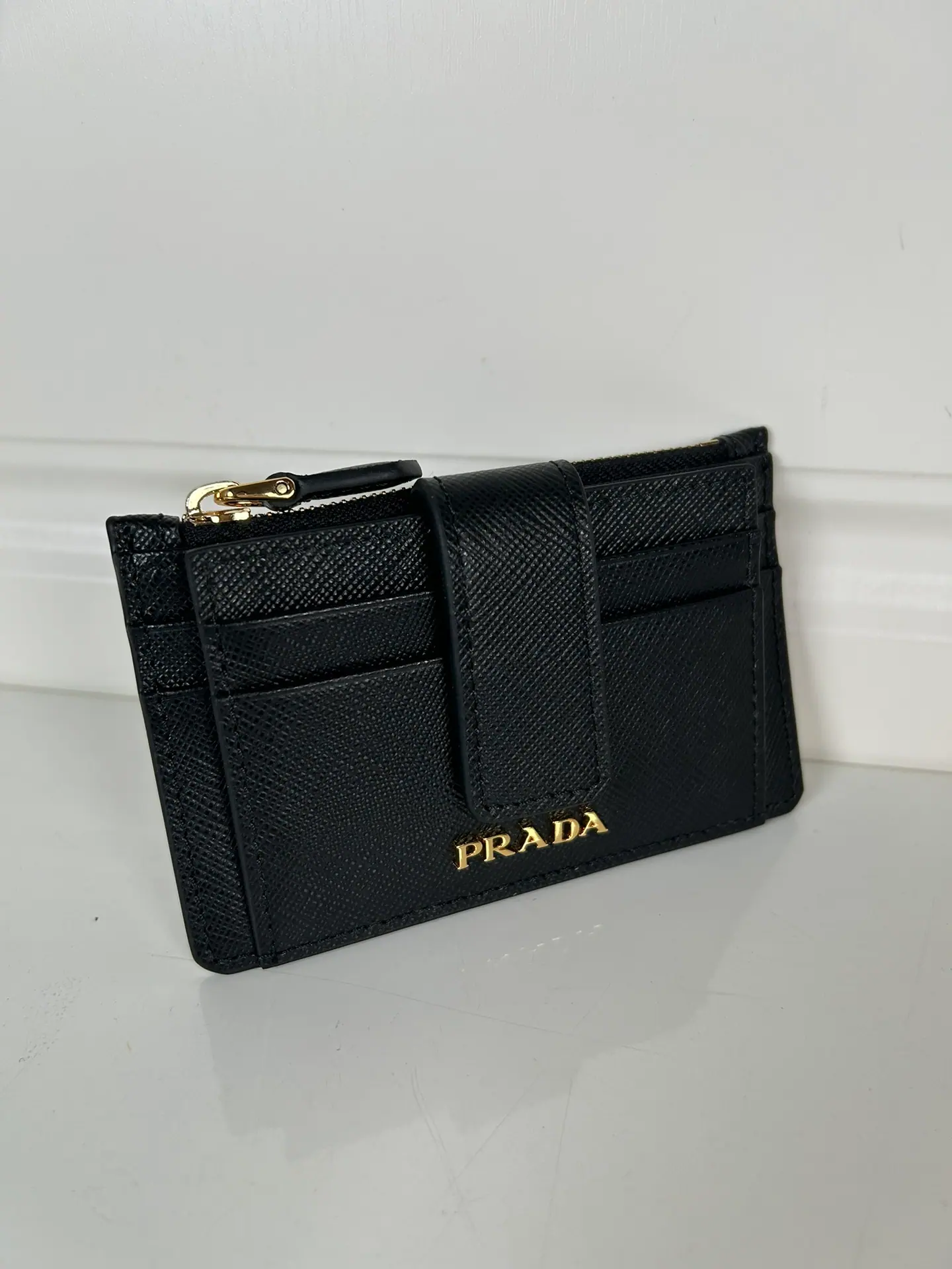 Prada 女士 Saffiano 卡片钱包 1MC038