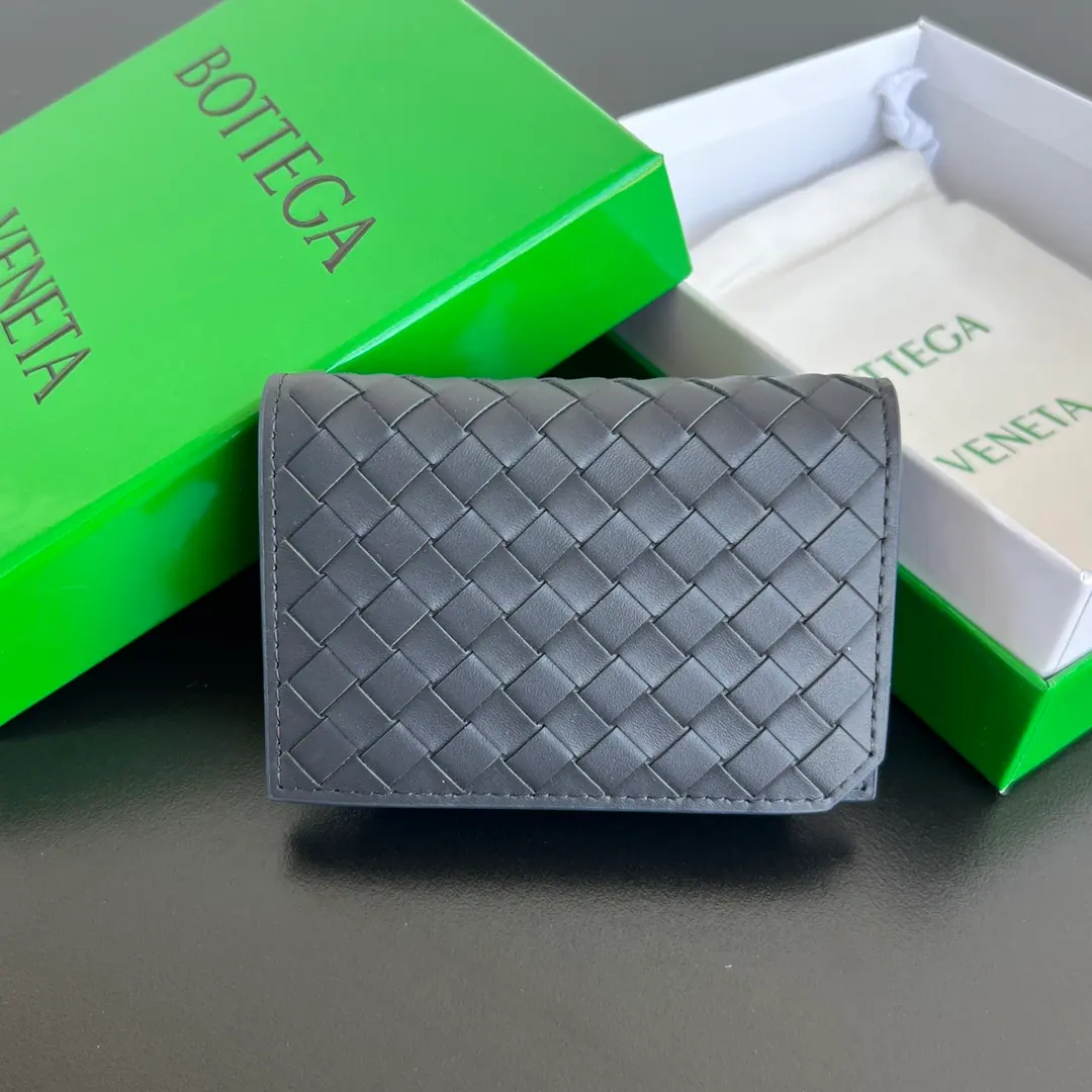 Bottega Veneta 皮革卡包 805825 11x7.5x2.5cm