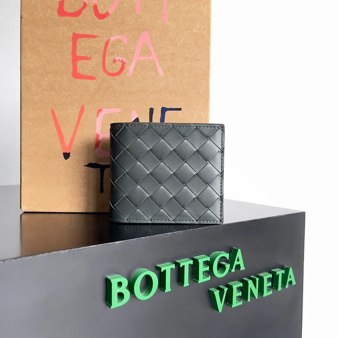 Bottega Veneta Intrecciato 折叠式钱包 605721 11*9.5*1cm