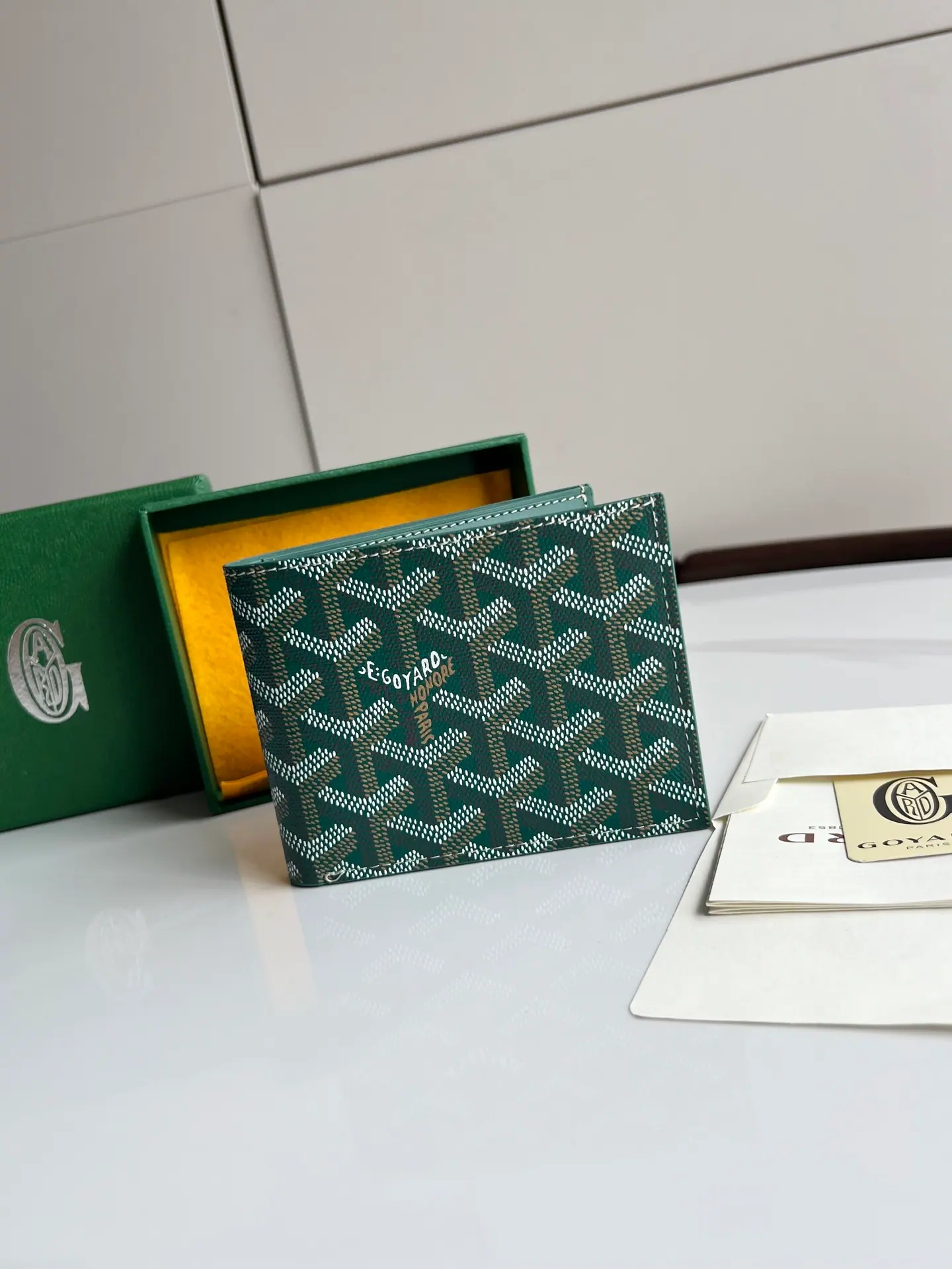 Goyard 短款钱包 12 cm x 2.4 cm x 10.5 cm