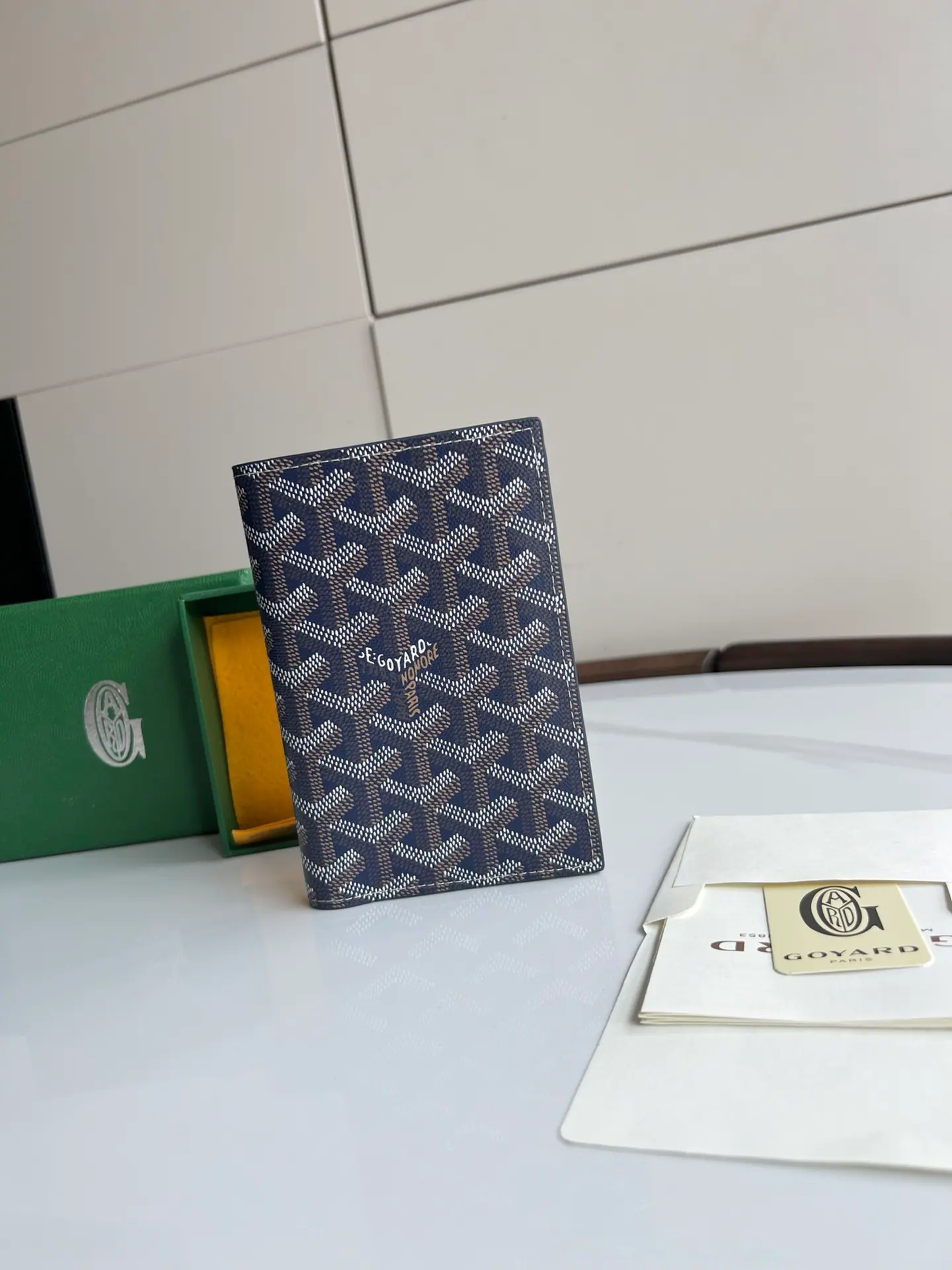 Goyard 护照钱包 1.5 cm x 10 cm x 14 cm