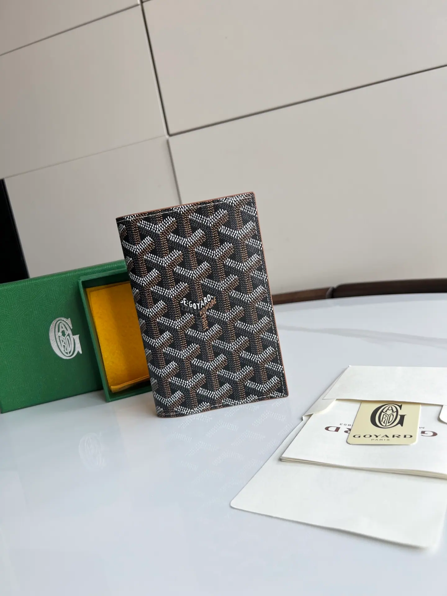 Goyard 护照夹 1.5 cm x 10 cm x 14 cm