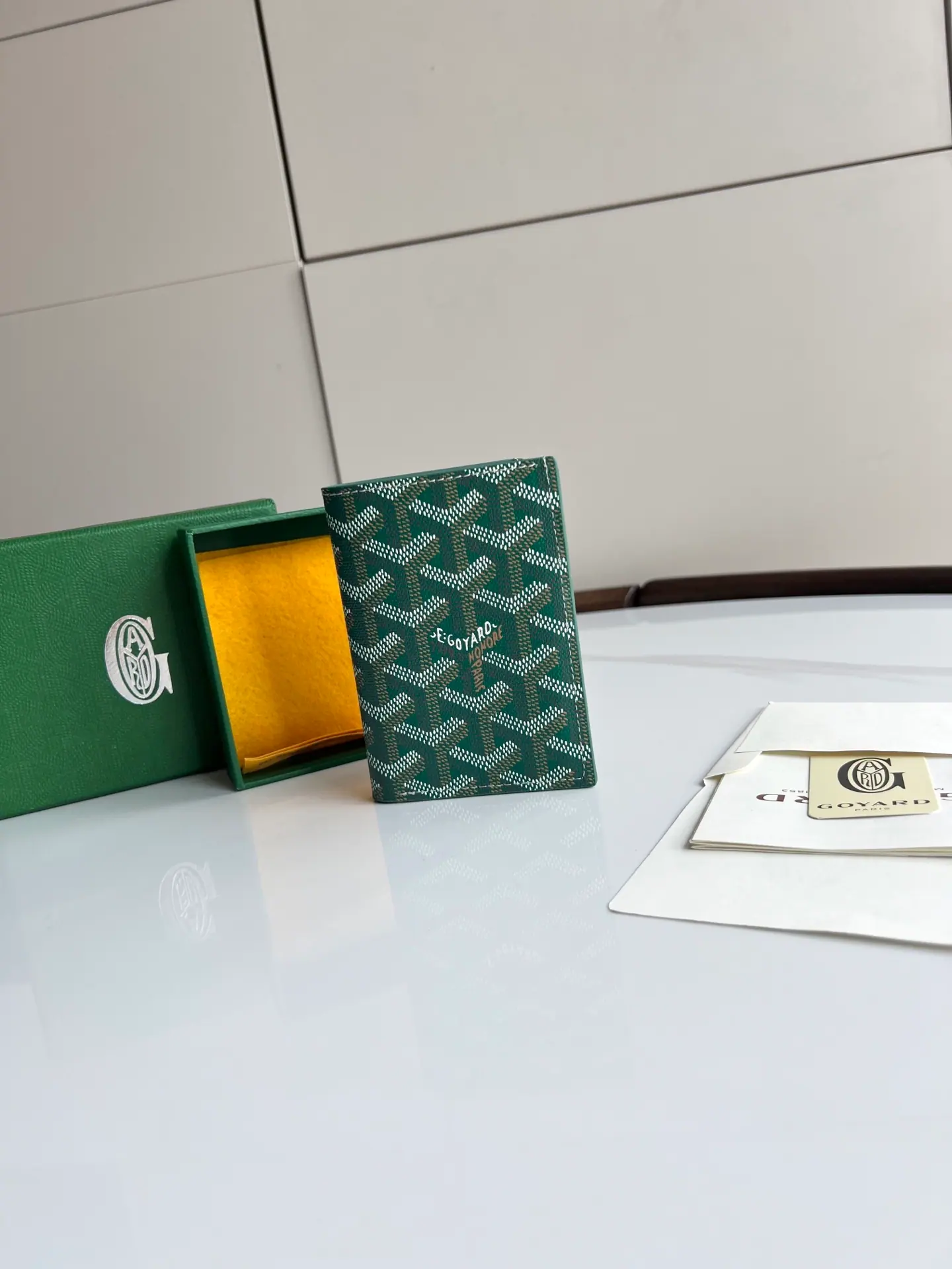 Goyard 二折钱包 卡包 11 cm x 1.5 cm x 7.5 cm