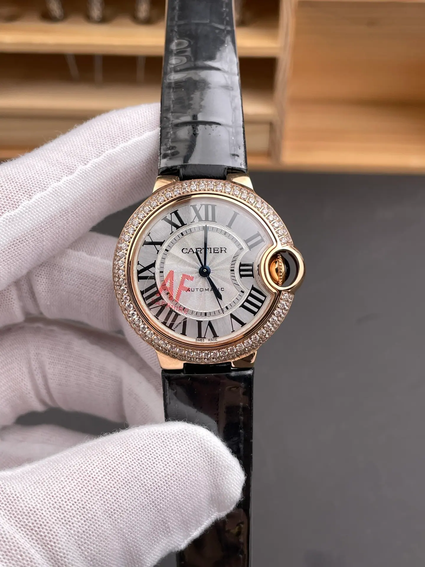 AF | NH05 机芯 l 33mm l 卡地亚 Ballon Bleu 腕表