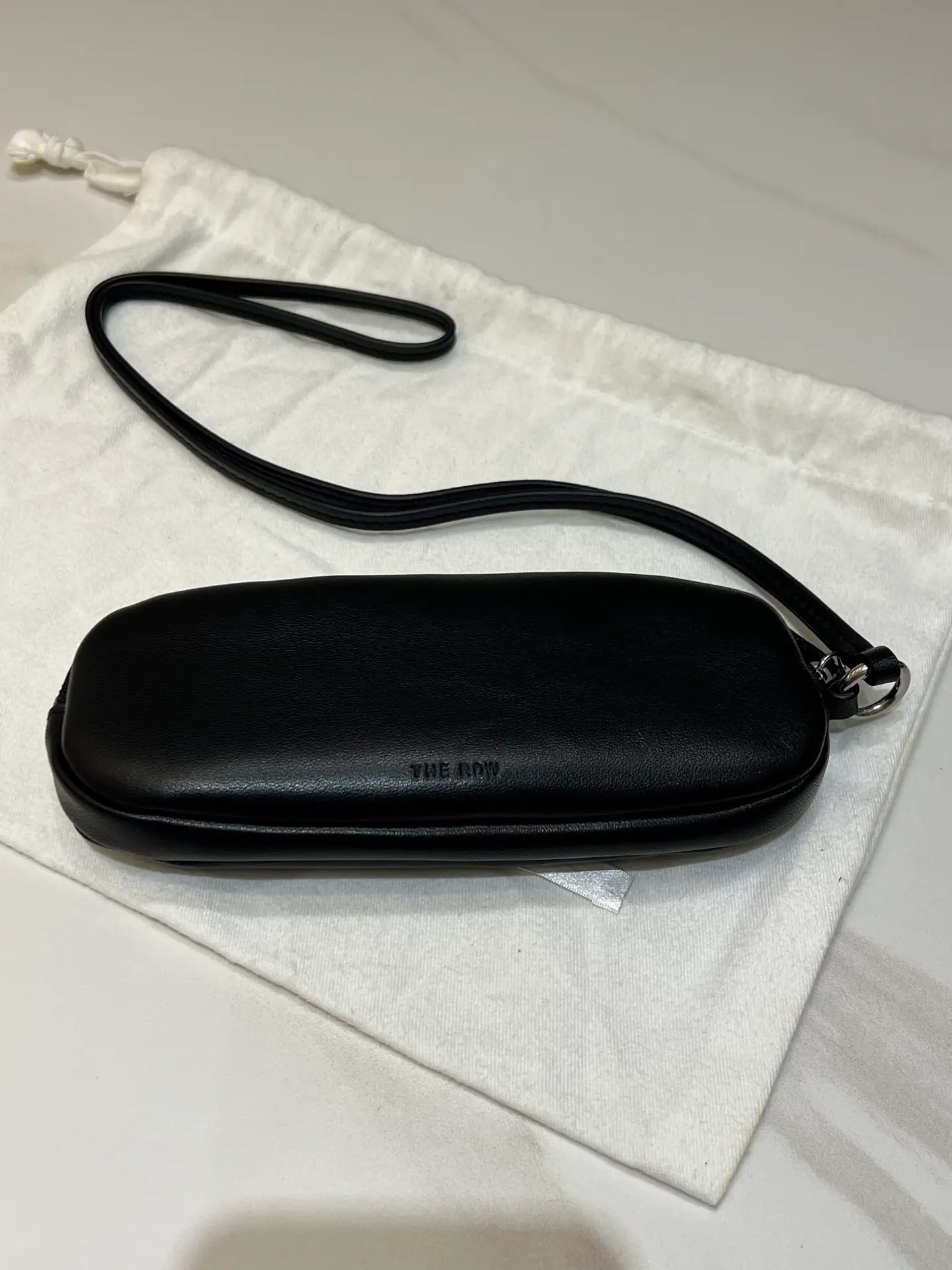 The Row Leather 太阳镜盒 18*2.5*8 cm