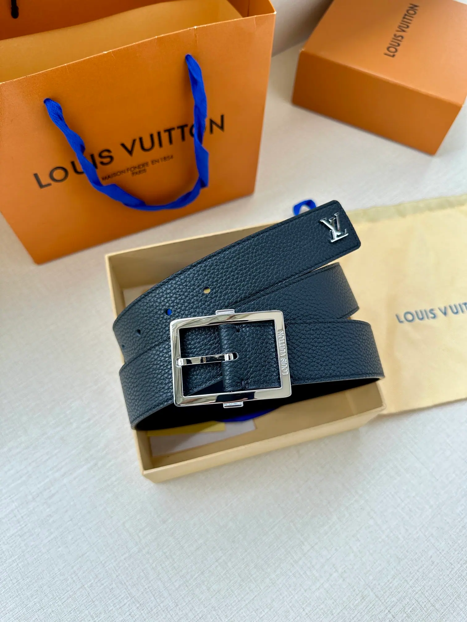 LV Aerogram 35毫米腰带 M8711U