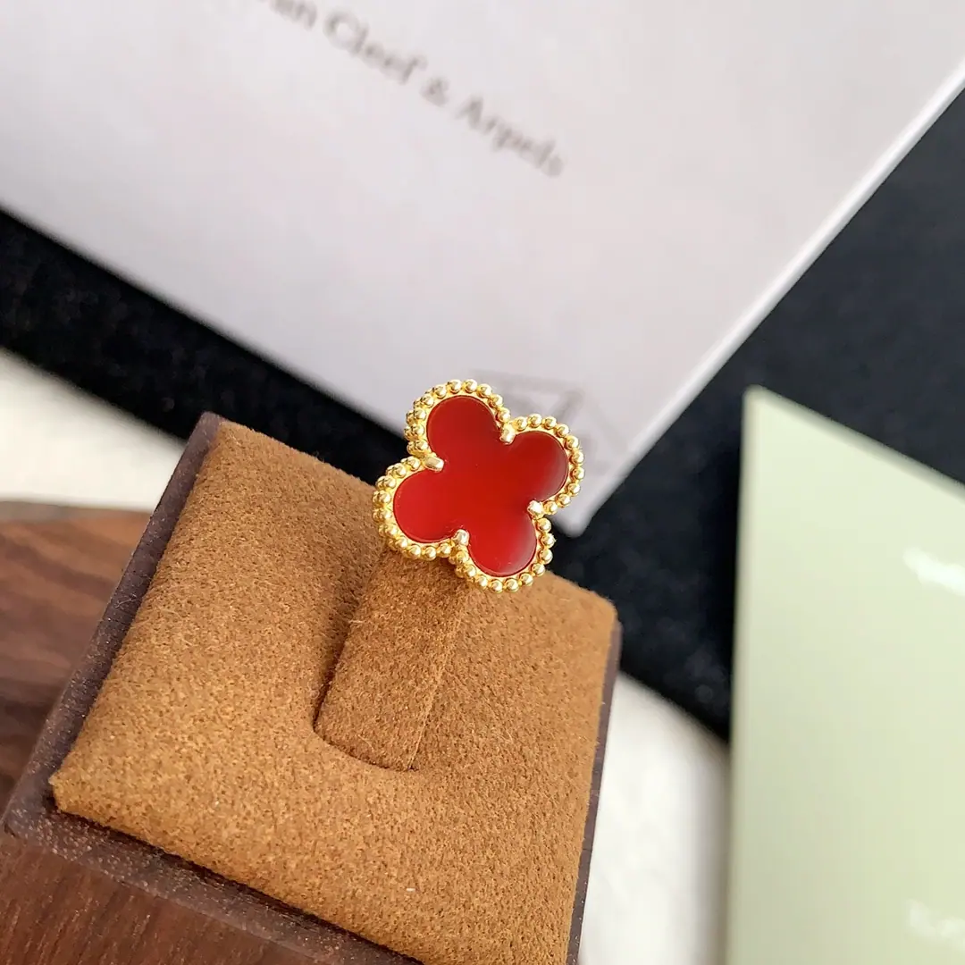 Van Cleef & Arpels -复古四叶幸运草耳环