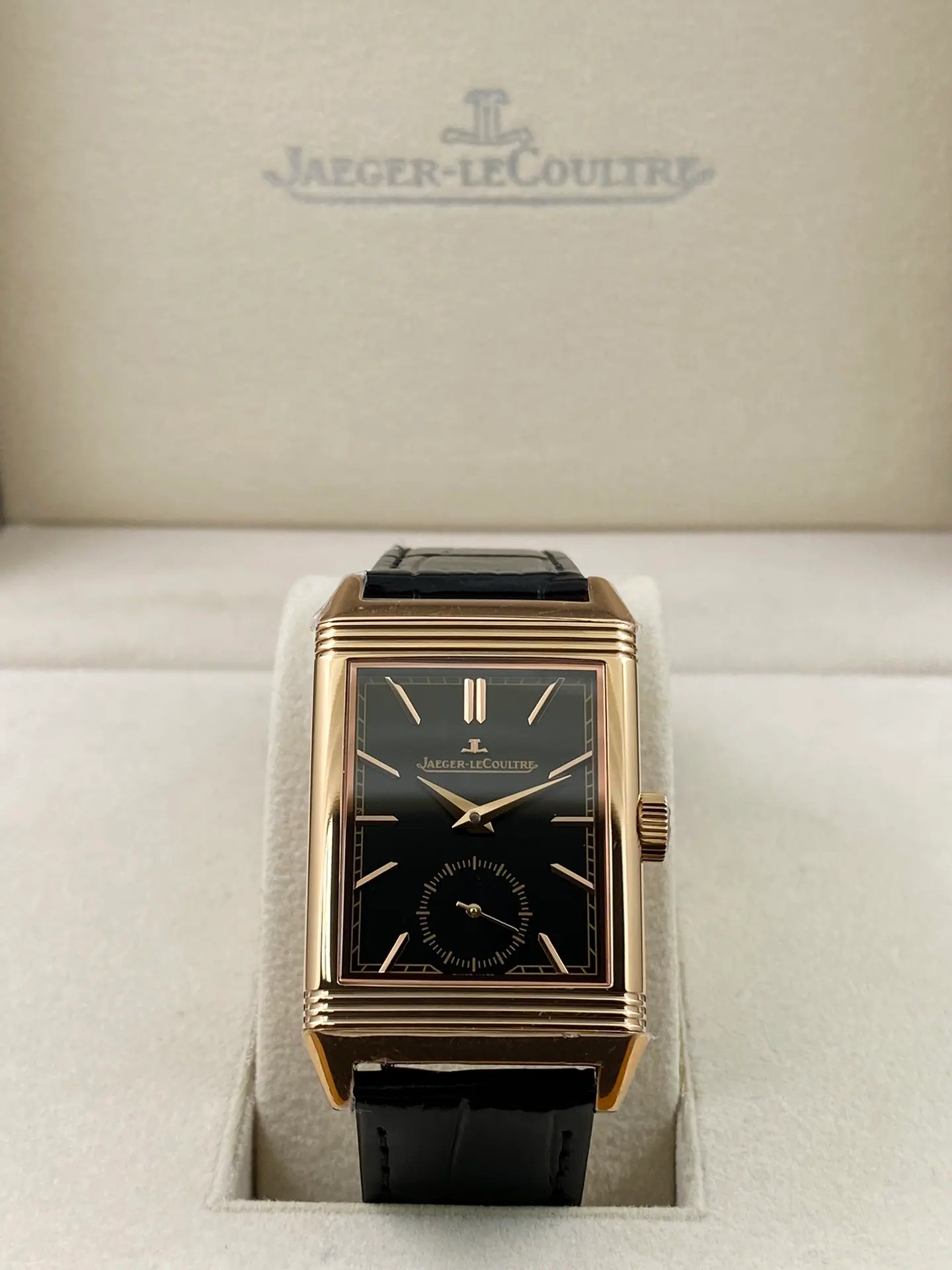 MG l 854A/2 l 45.6 x 27.4mm l 积家 Reverso Tribute