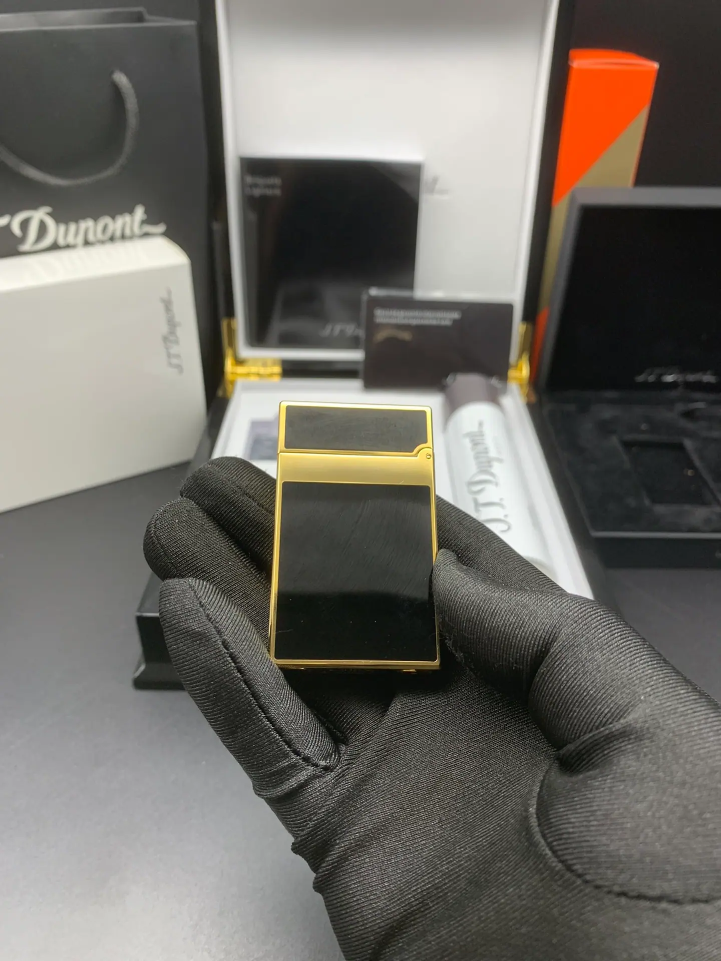S.T. Dupont Ligne 2 浪声打火机
