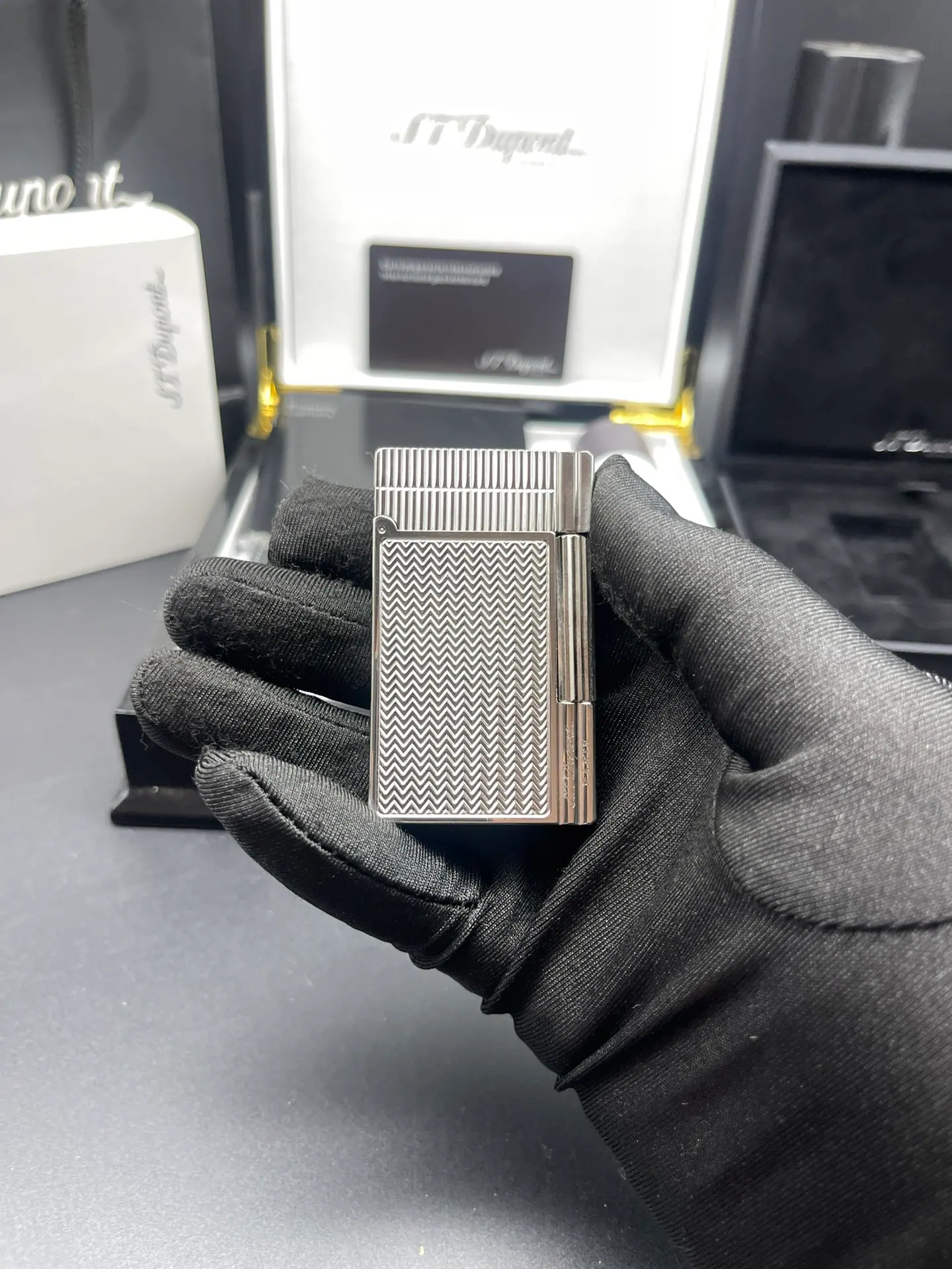S.T. Dupont Ligne 2 兰桑打火机