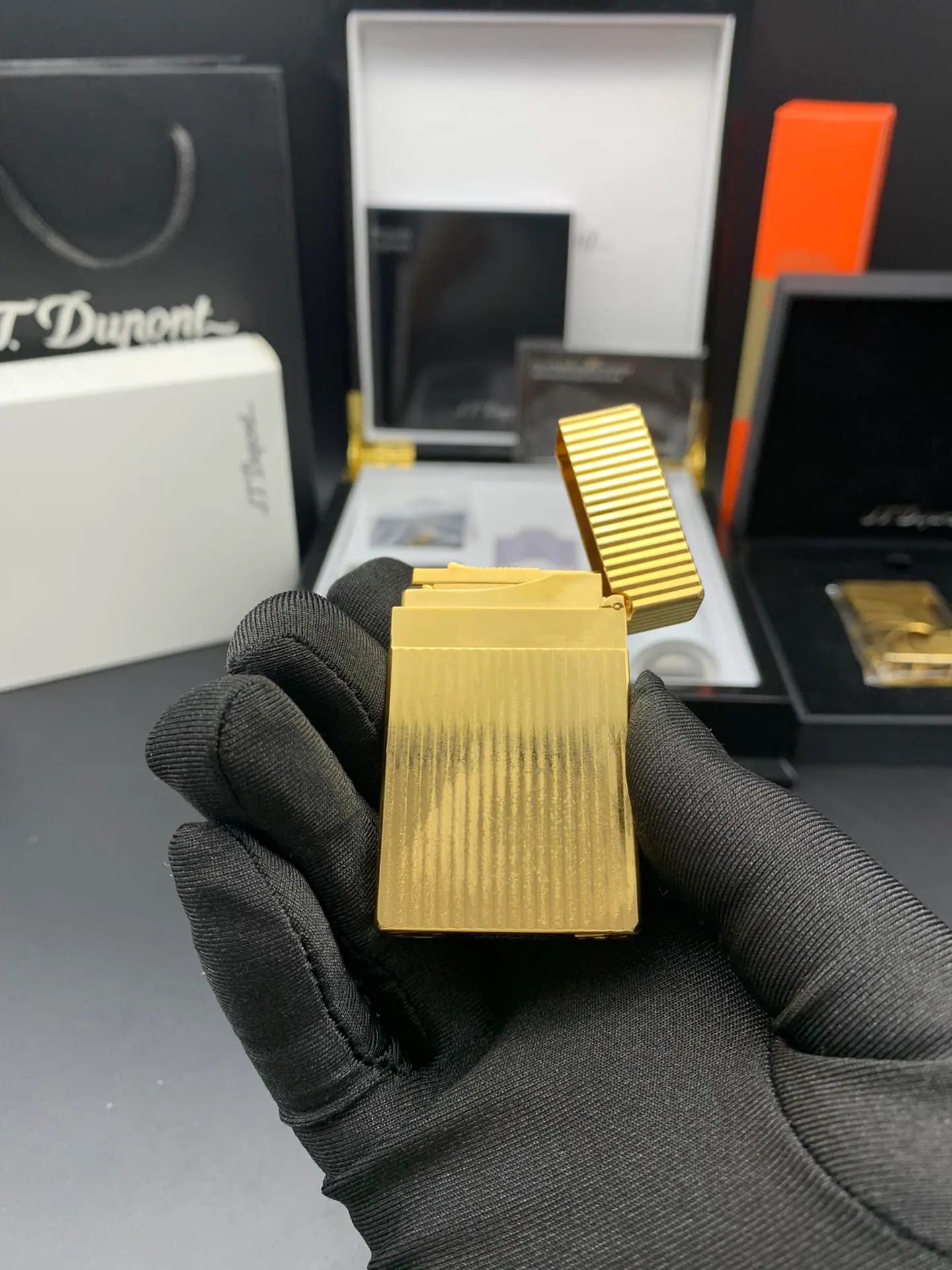 S.T. Dupont Ligne 2 兰生打火机