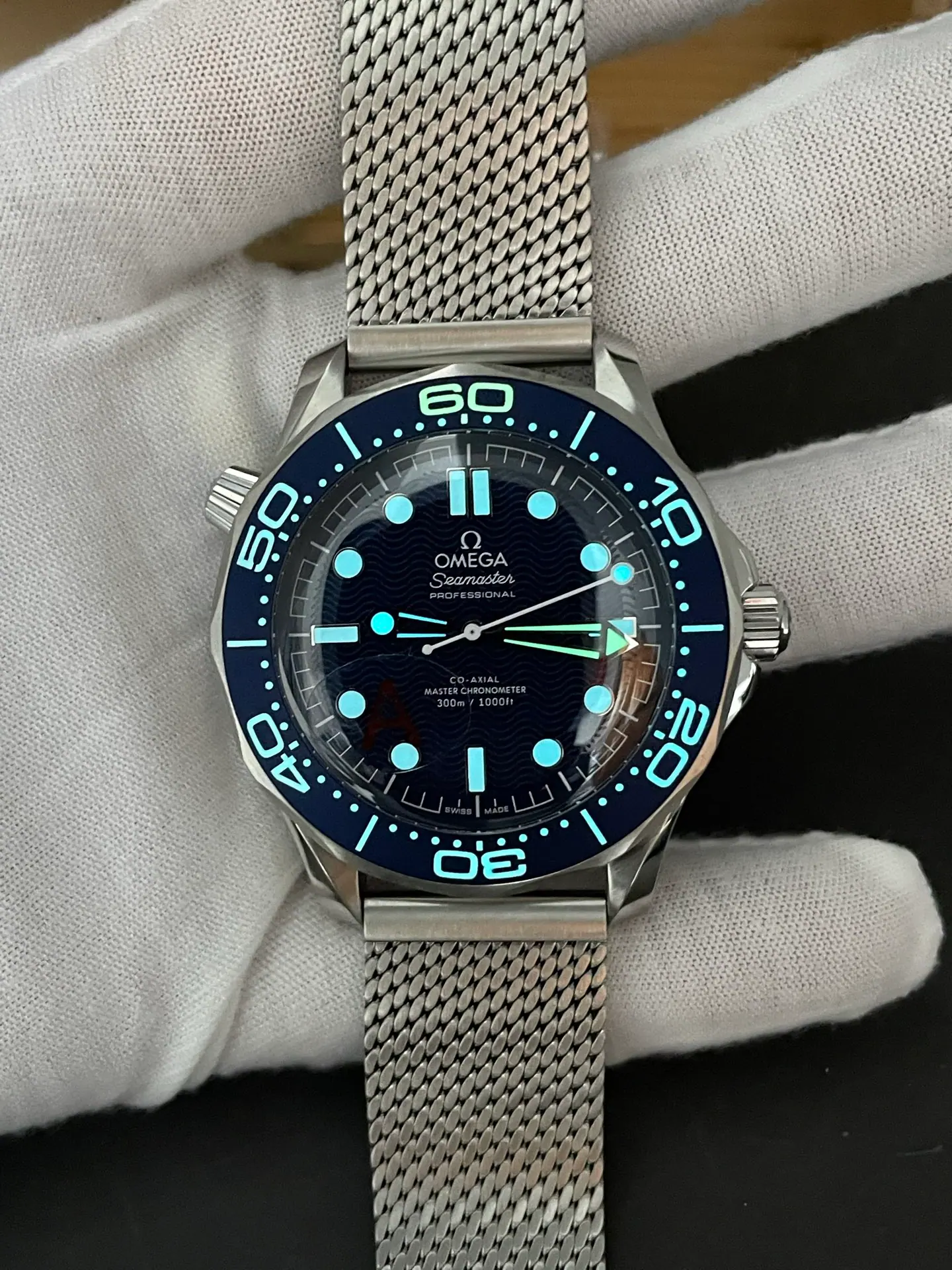 VS | 8806 机芯｜42mm l 欧米茄海马潜水300M