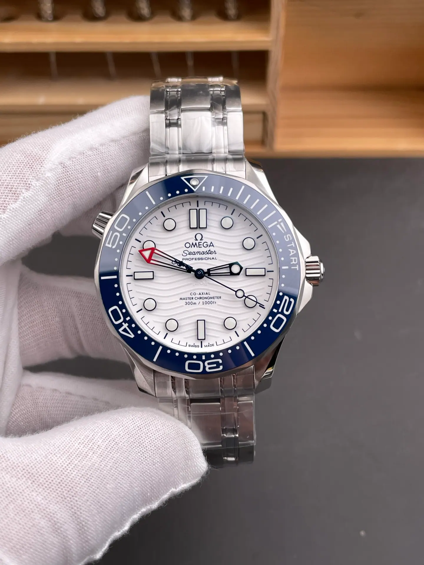 VS | 8806 机芯|42mm l 欧米茄海马潜水300米