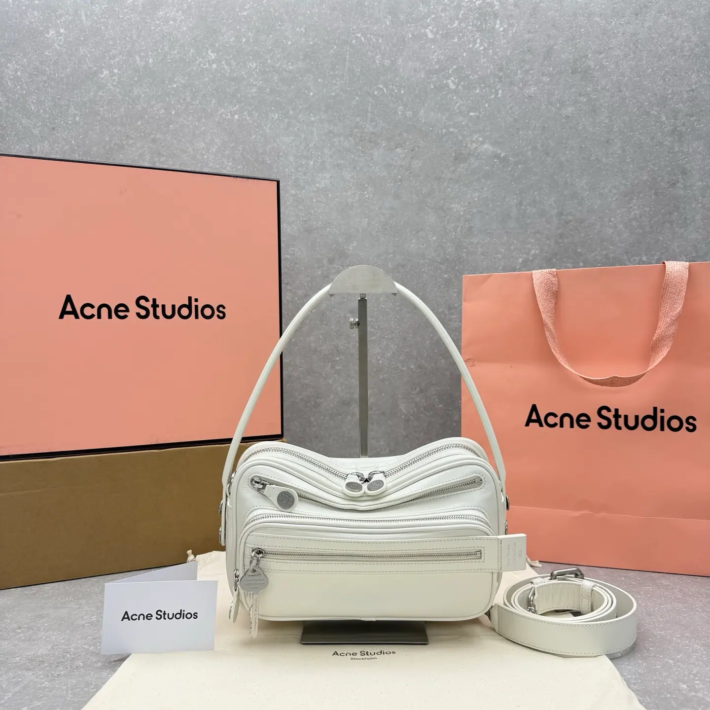 Acne Studios 棕色相机单肩包 26×7×15cm