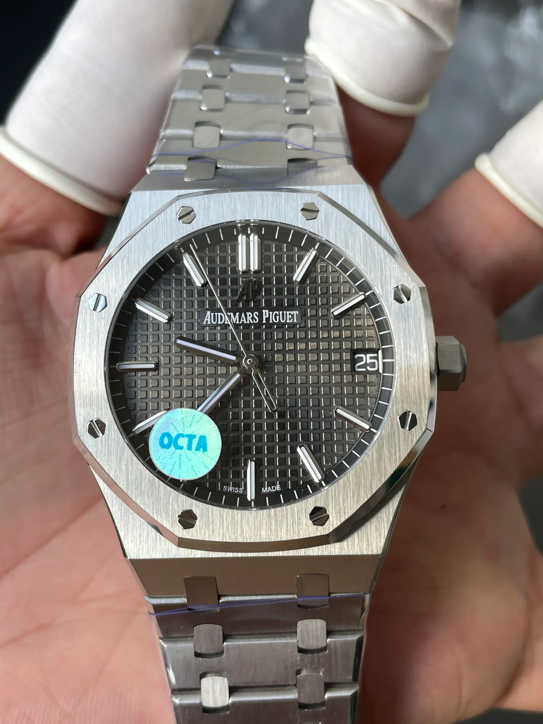 OCTA l 4302 预装配 l41mm l 爱彼皇家橡树 15500