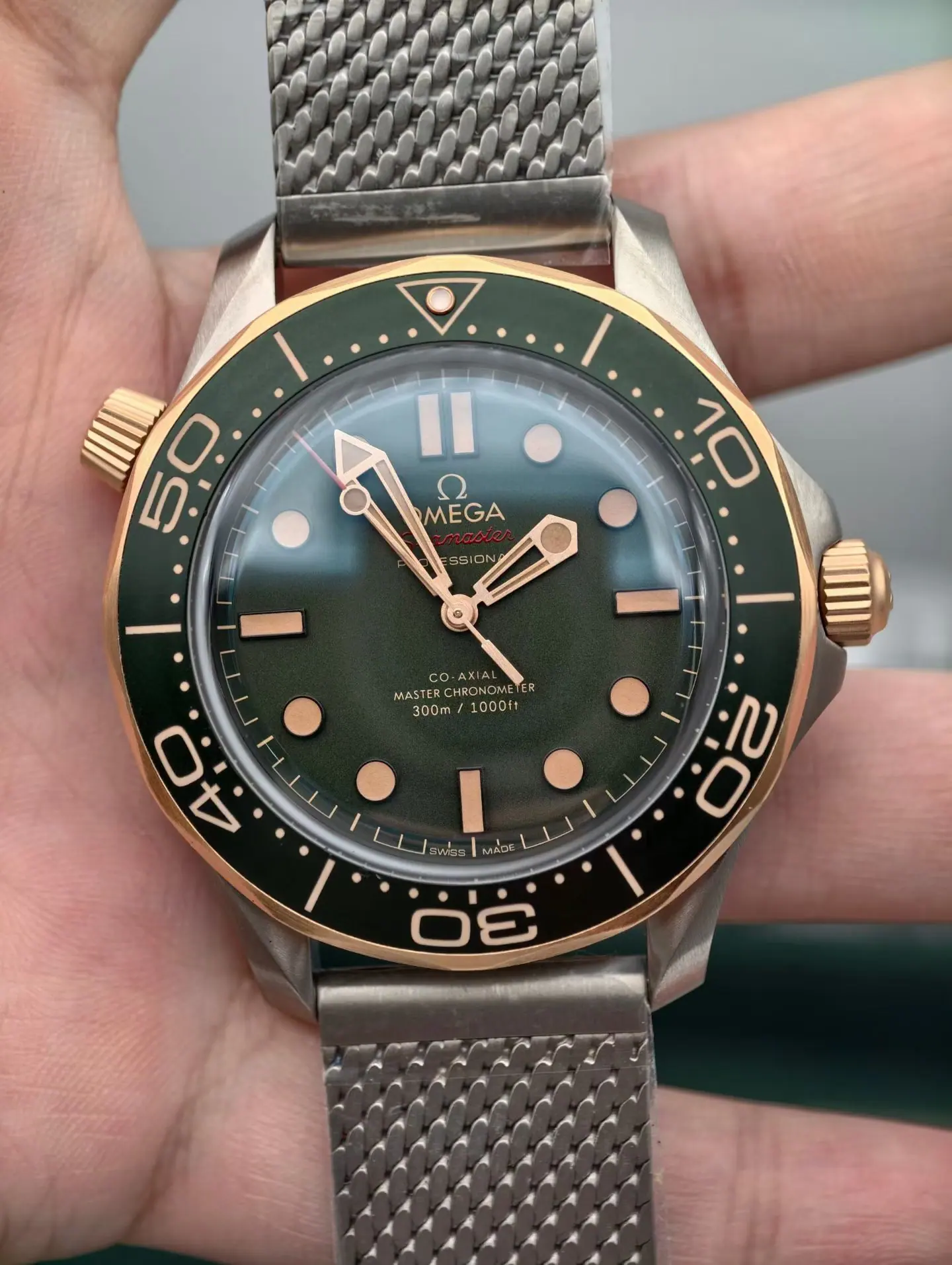 OR | 8806 机芯|42mm l 欧米茄 海马系列 Diver 300M 210.30.42.20.06.002 钛金属表链
