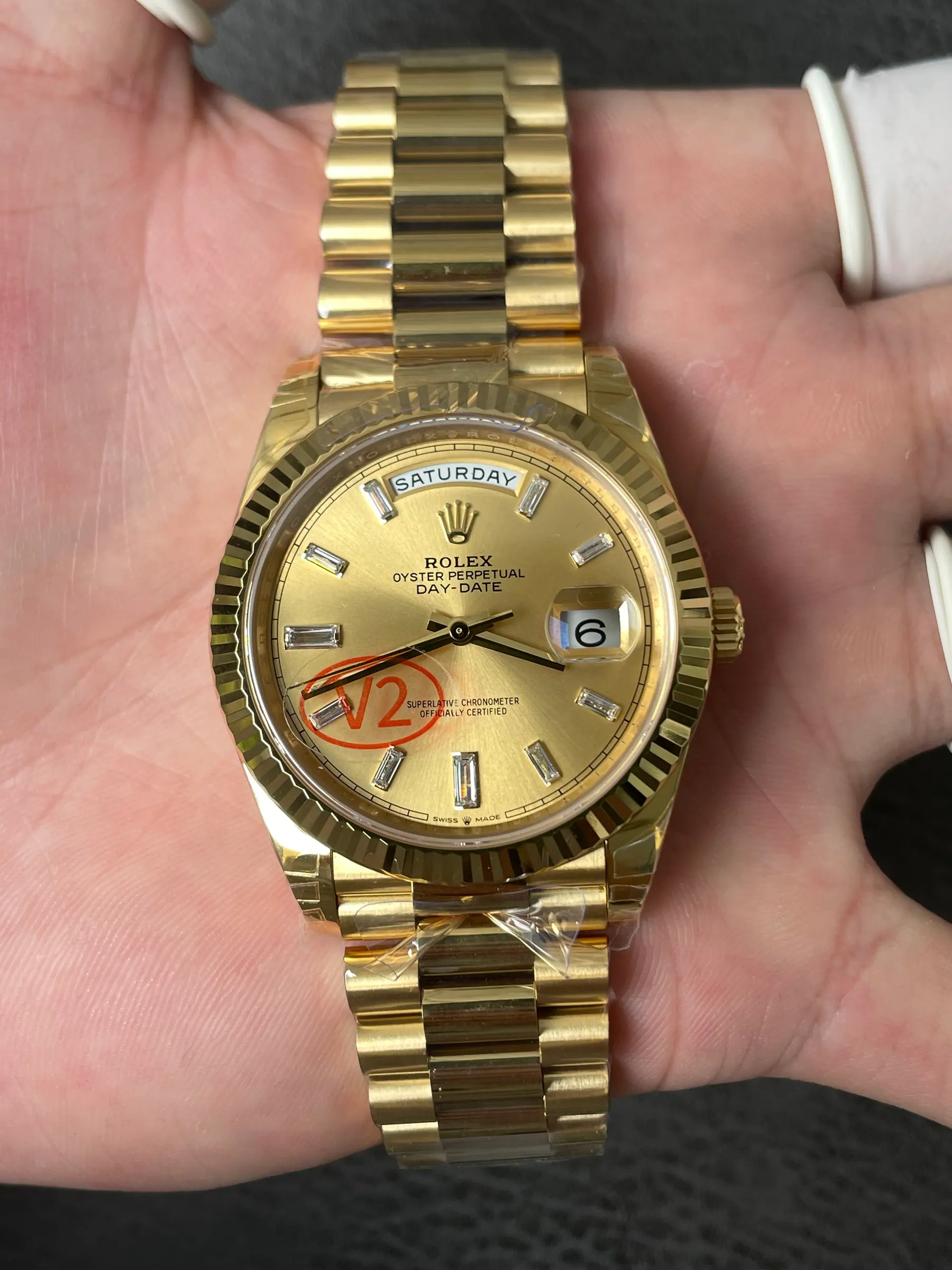 VS l 3255 l 40mm l 日历星期款 Day-date 182g