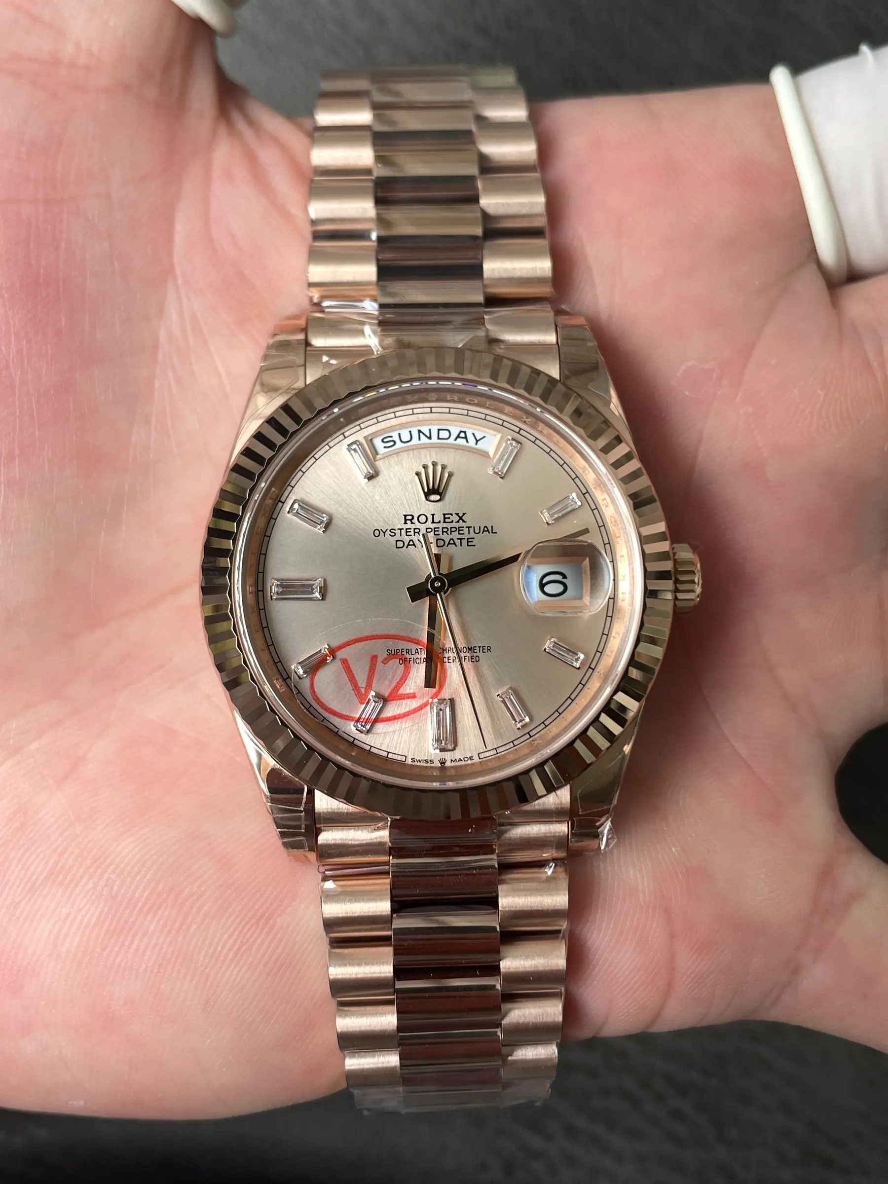 VS l 3255 l 40mm l 日历星期 Day-date 182g