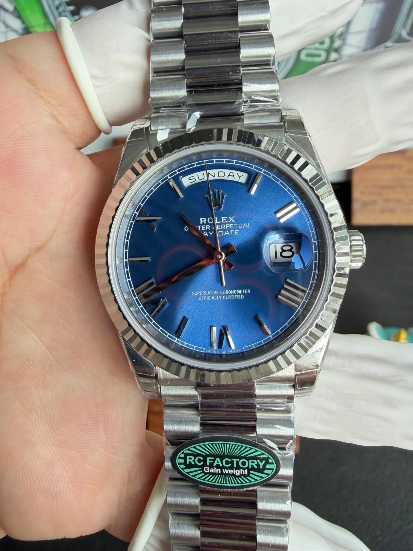 RC l 3255 l 40mm l 日历星期 Day-date 210g