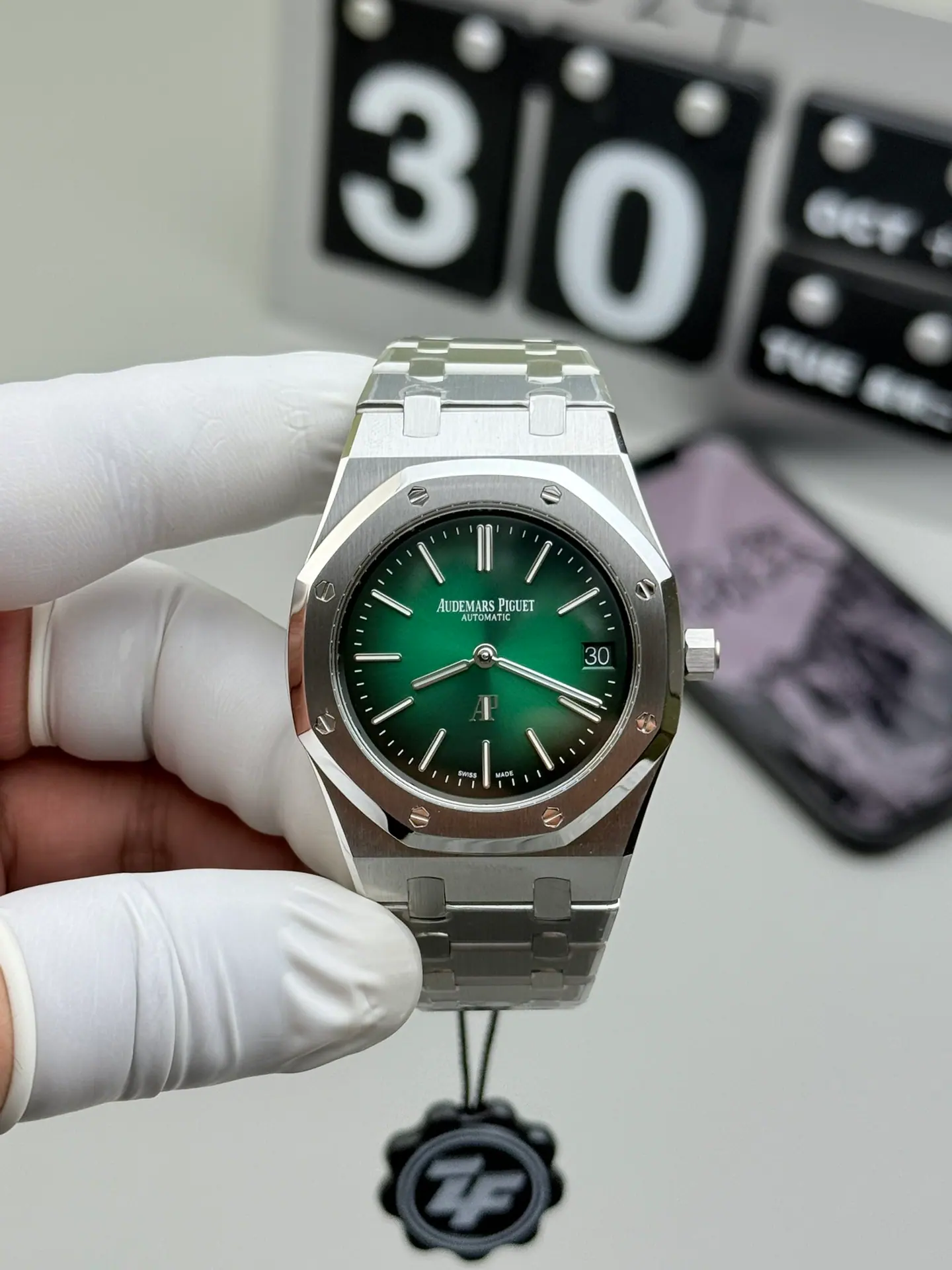 ZF l7121 机芯 l 39mm l 爱彼皇家橡树 16202 钛金属