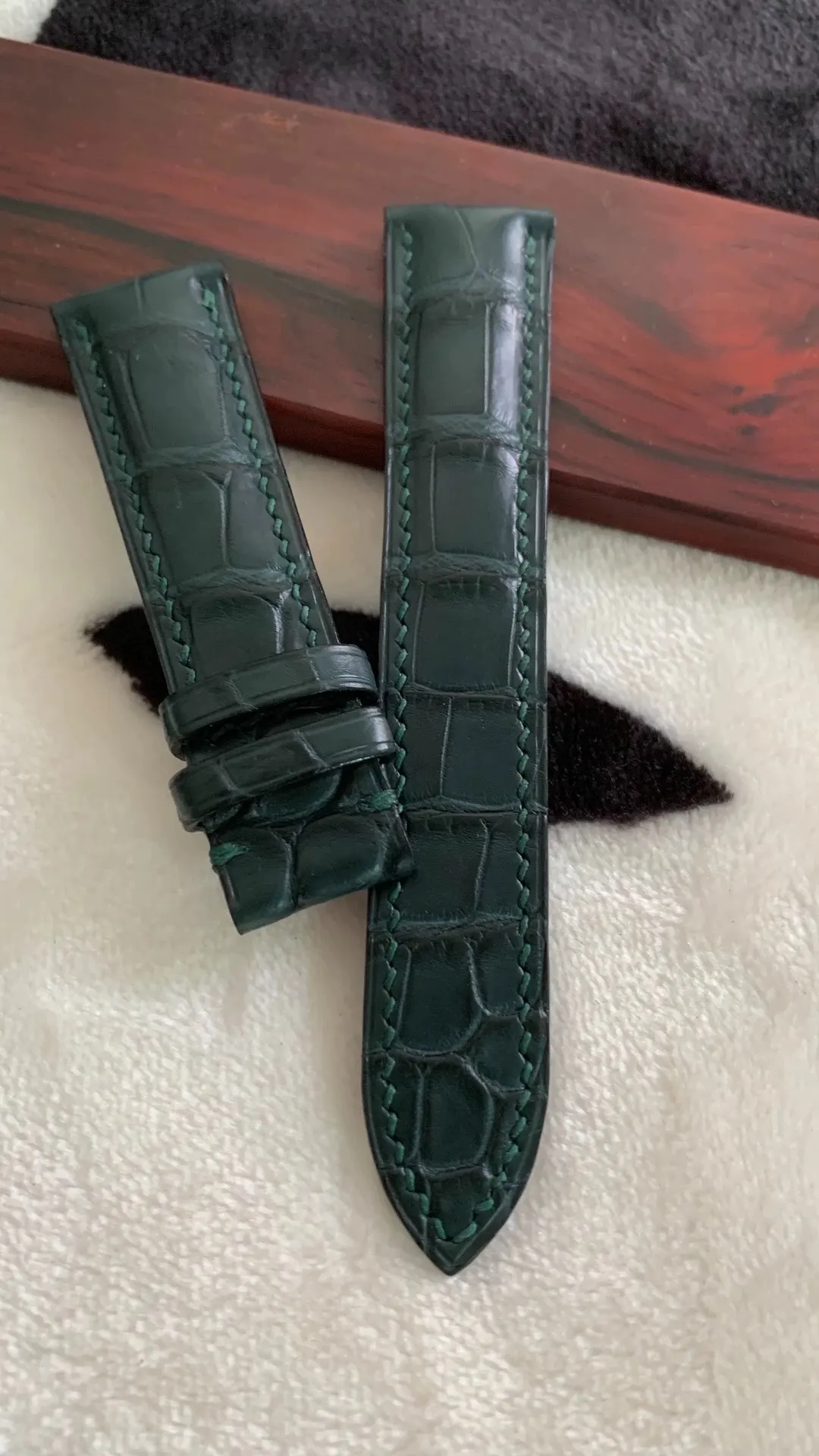 定制 手缝 美洲短吻鳄鳄鱼皮表带