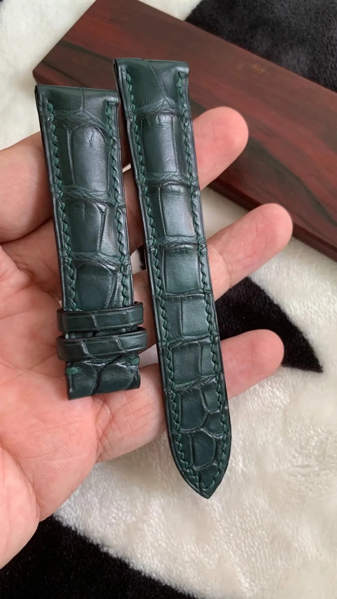 定制 手缝 美洲短吻鳄鳄鱼皮表带